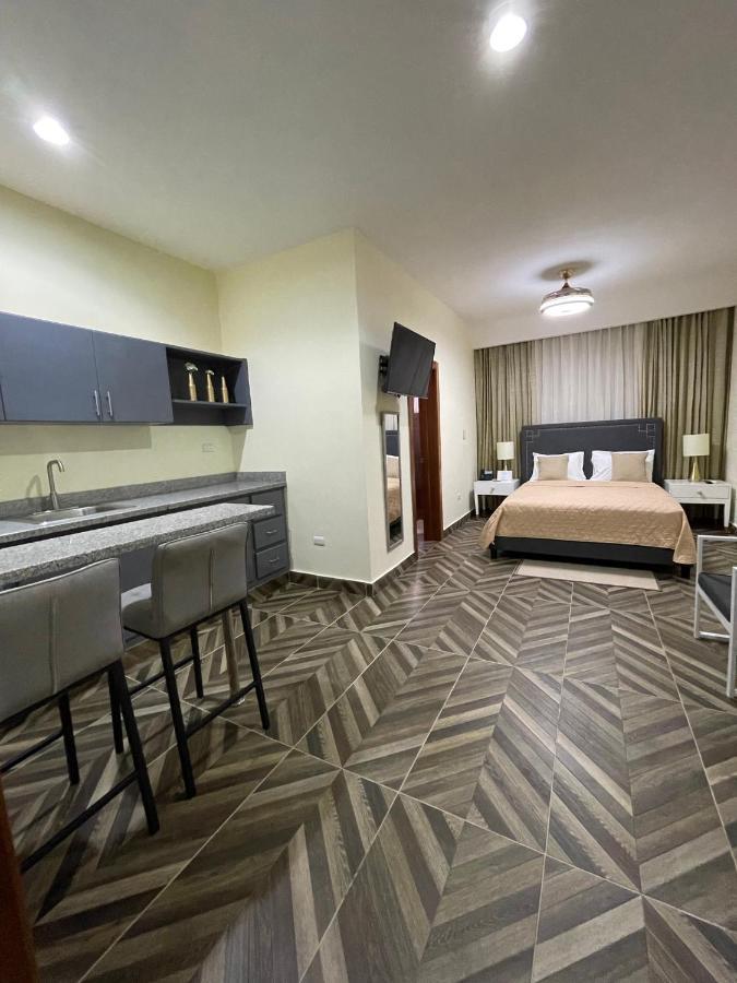 Hotel Monarca Higuey ภายนอก รูปภาพ