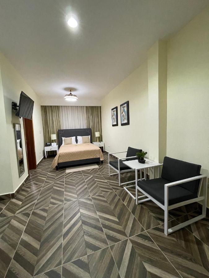 Hotel Monarca Higuey ภายนอก รูปภาพ