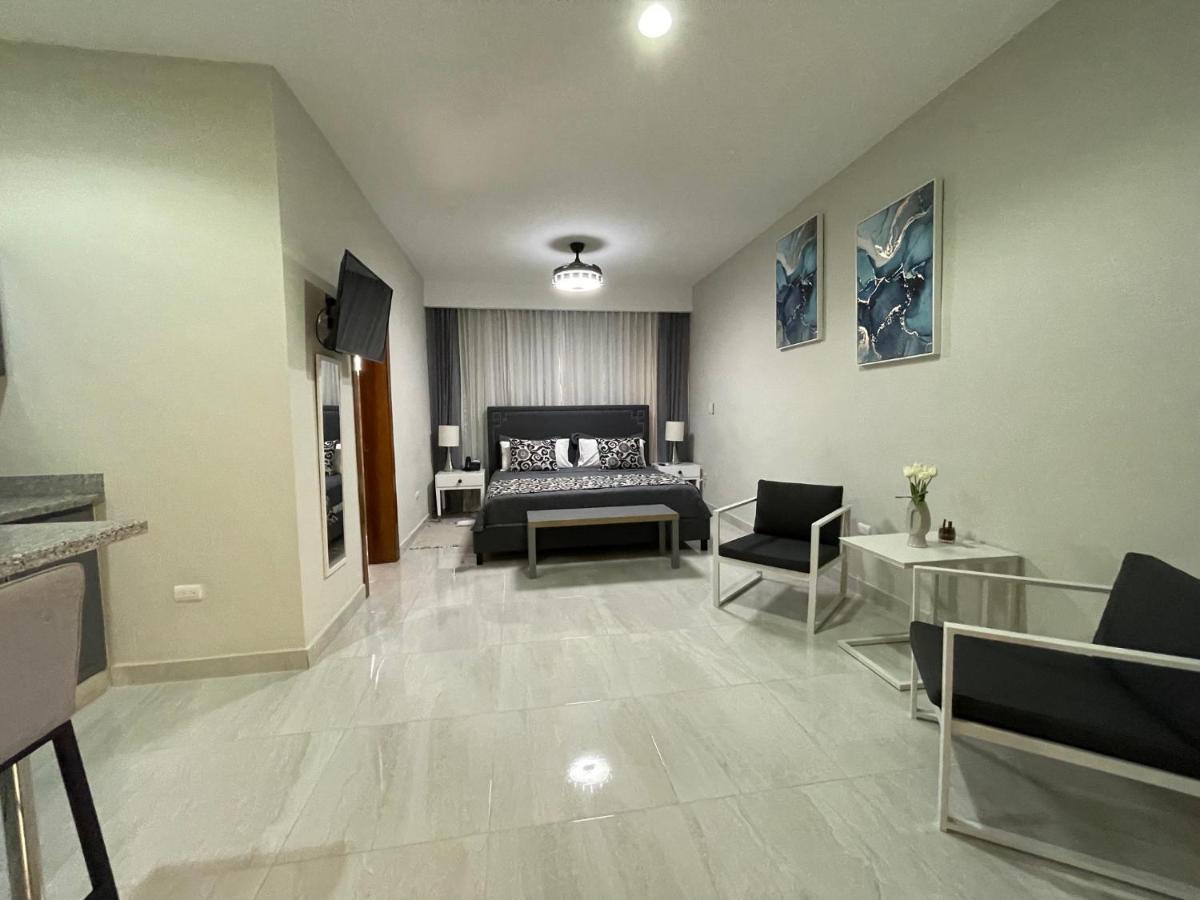 Hotel Monarca Higuey ภายนอก รูปภาพ