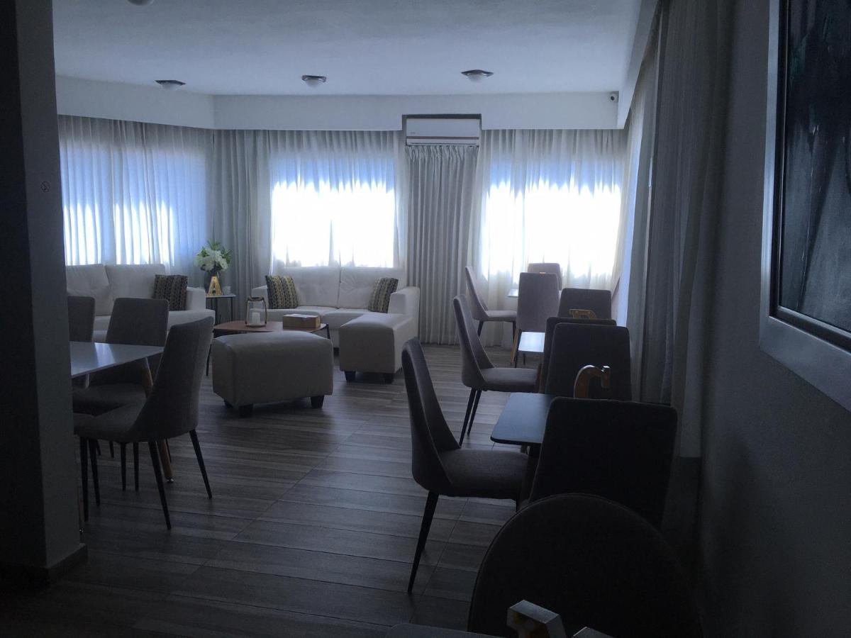 Hotel Monarca Higuey ภายนอก รูปภาพ
