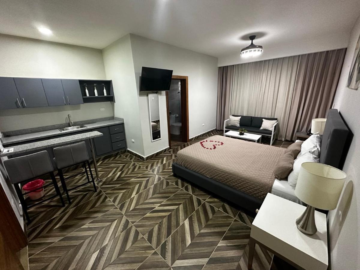 Hotel Monarca Higuey ภายนอก รูปภาพ