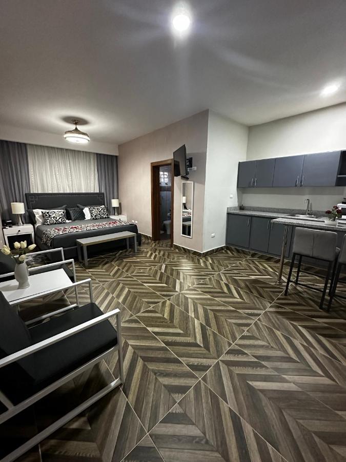 Hotel Monarca Higuey ภายนอก รูปภาพ