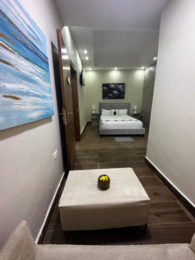 Hotel Monarca Higuey ภายนอก รูปภาพ